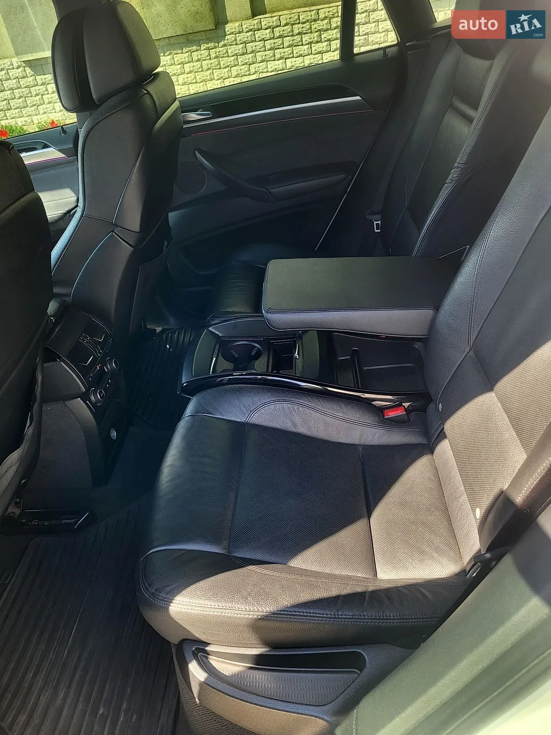 2010 BMW X6 - мініатюра 19