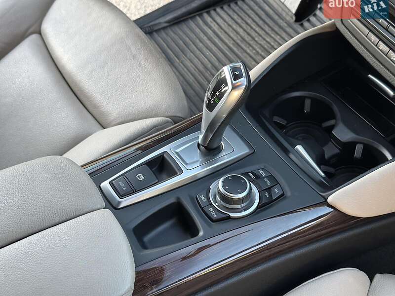 Внедорожник / Кроссовер BMW X6 2012 в Киеве