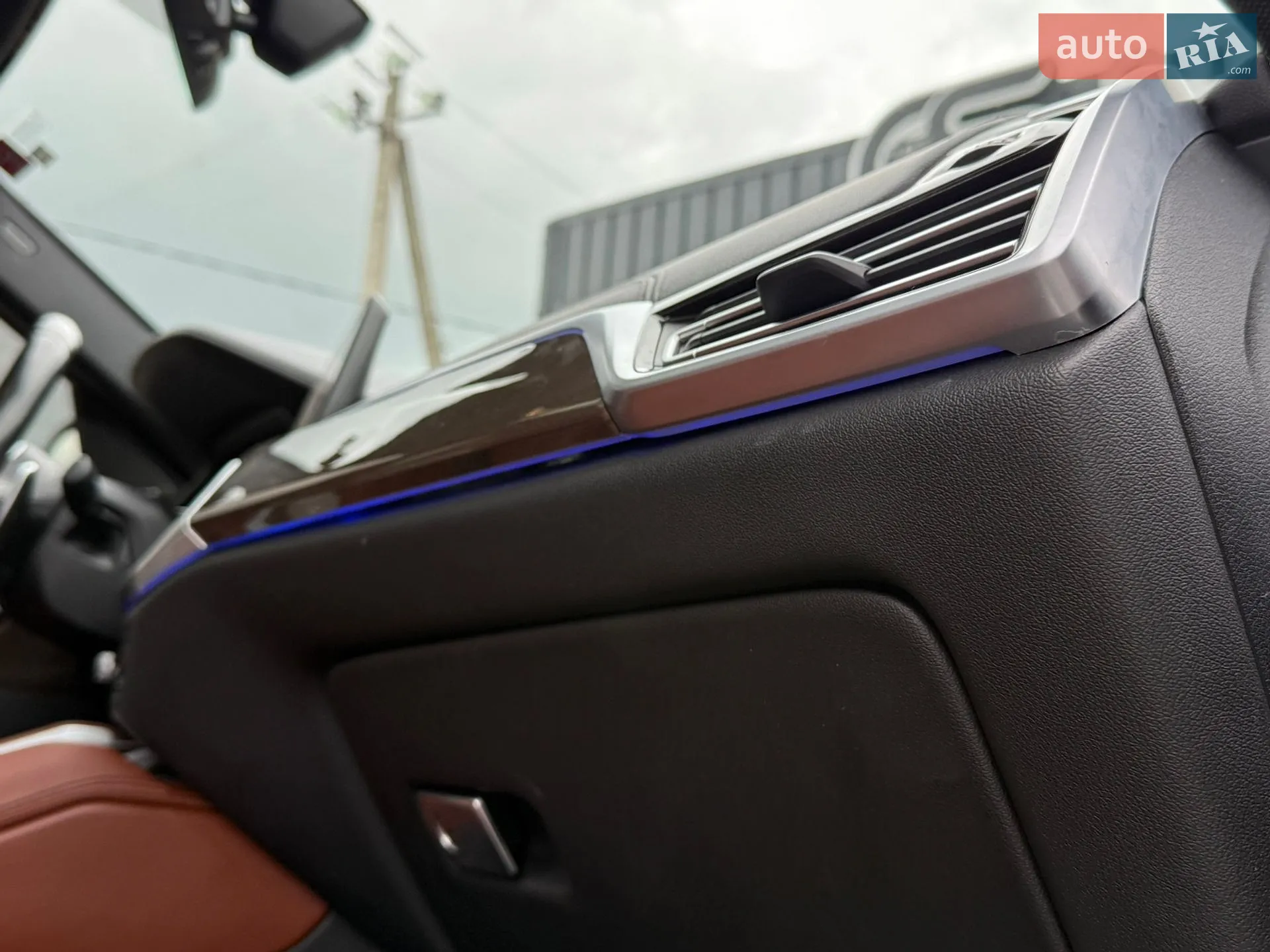 2021 BMW X6 - мініатюра 47