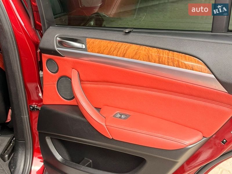 Внедорожник / Кроссовер BMW X6 2012 в Одессе