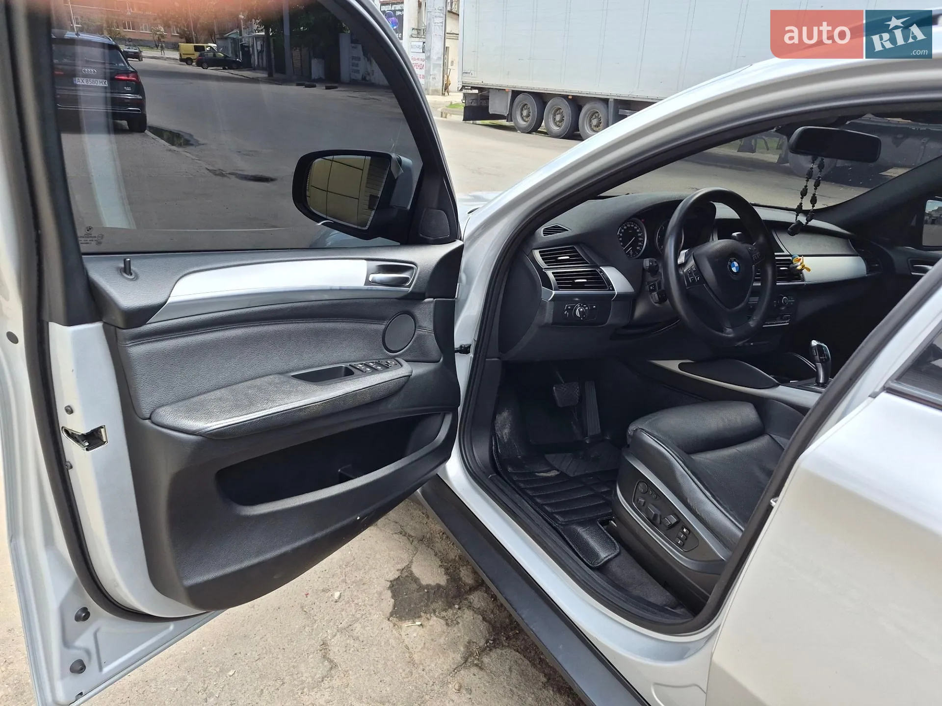 2011 BMW X6 - мініатюра 7