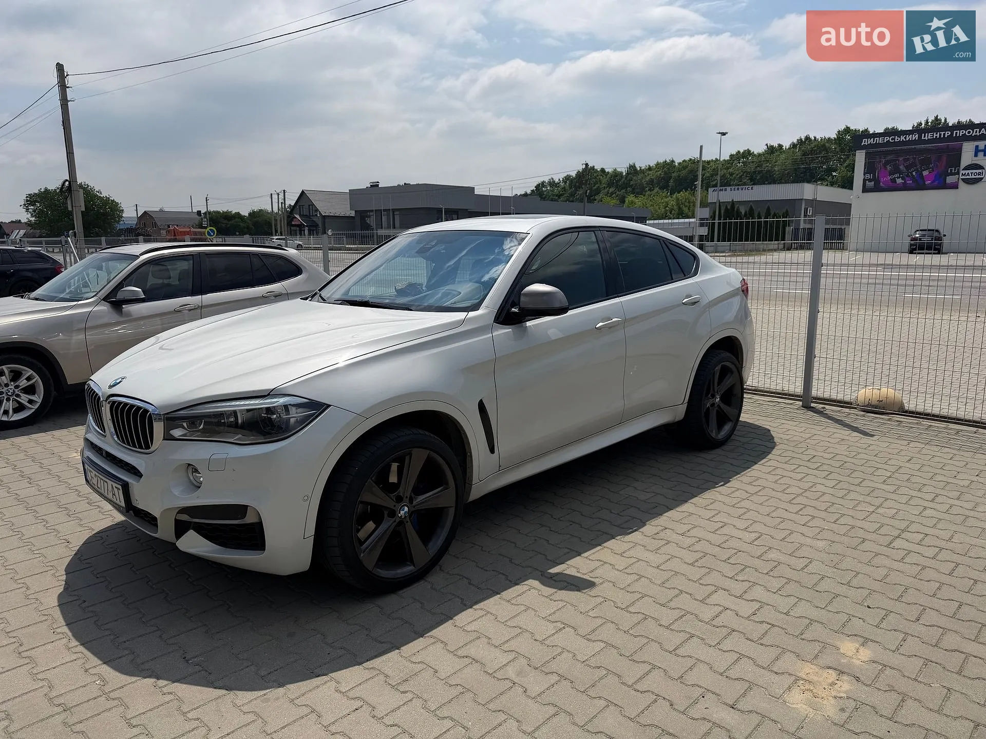 2016 BMW X6 - мініатюра 3