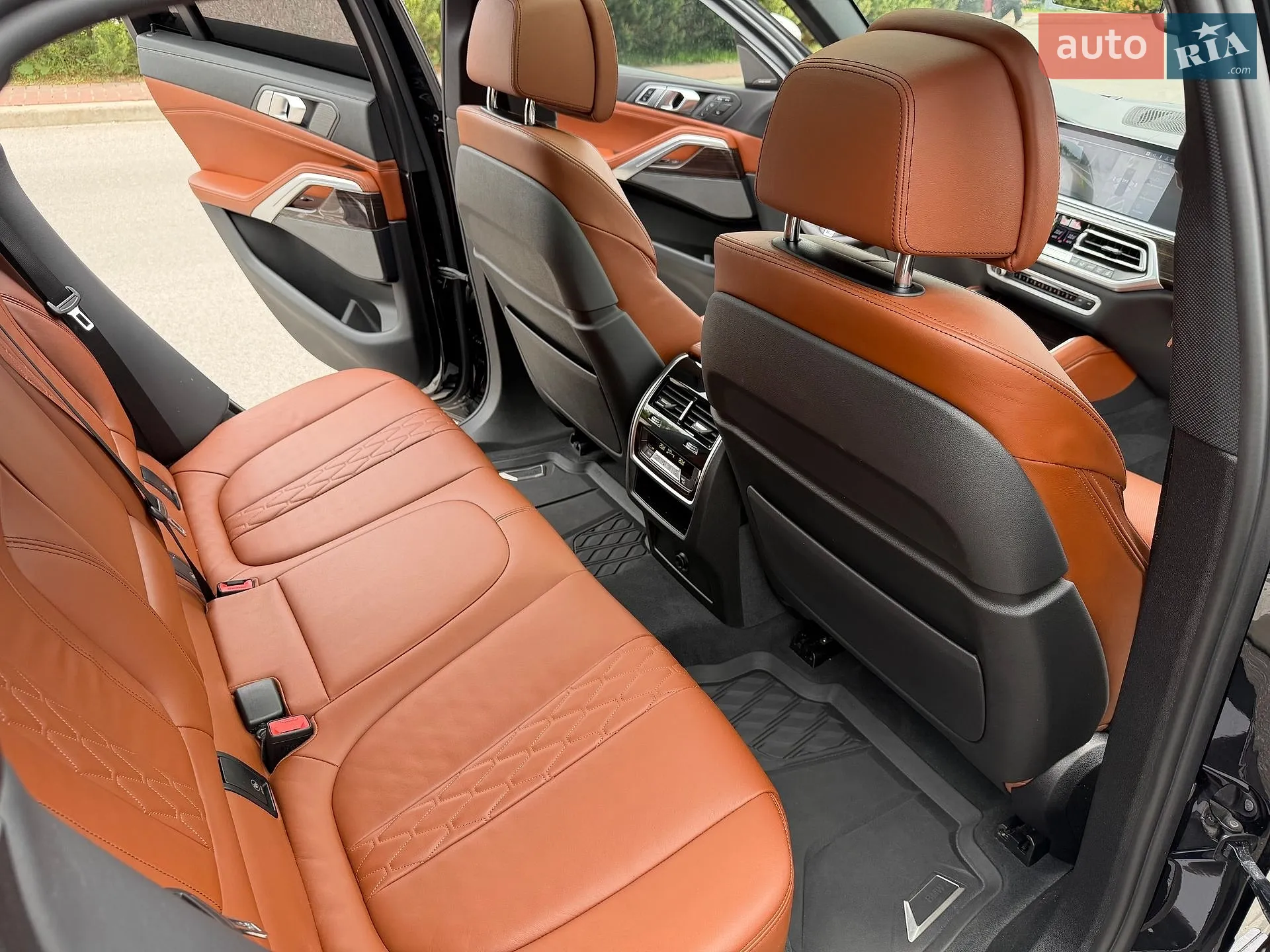2021 BMW X6 - мініатюра 51
