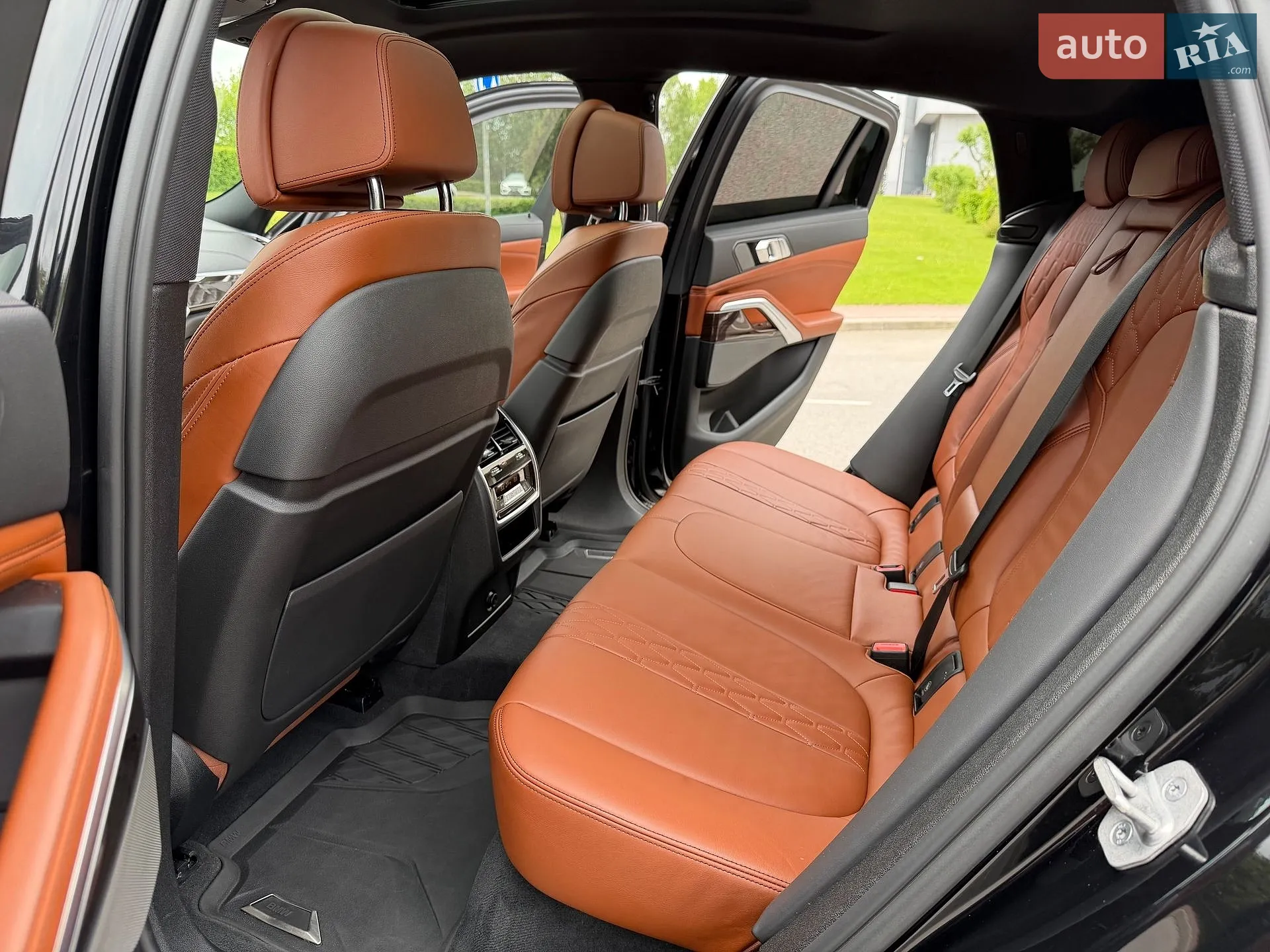 2021 BMW X6 - мініатюра 57
