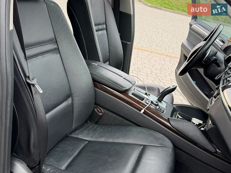 Внедорожник / Кроссовер BMW X6 2012 в Стрые