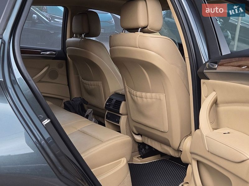 Внедорожник / Кроссовер BMW X6 2012 в Киеве