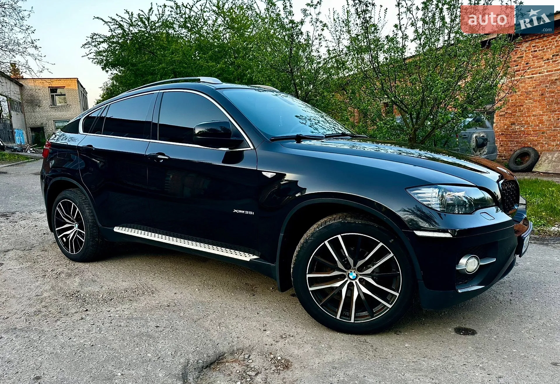 2011 BMW X6 - мініатюра 2