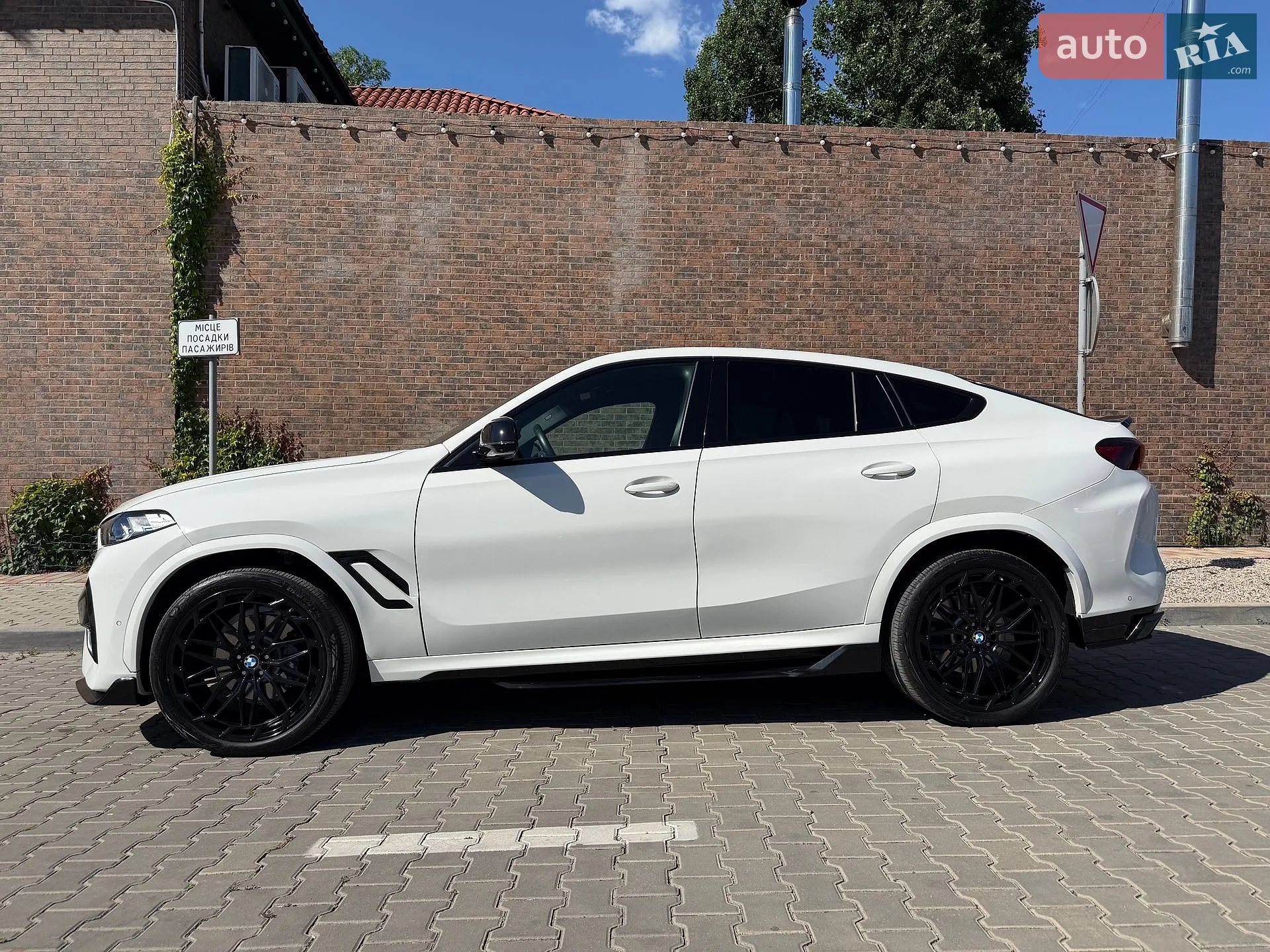 2022 BMW X6 - мініатюра 8