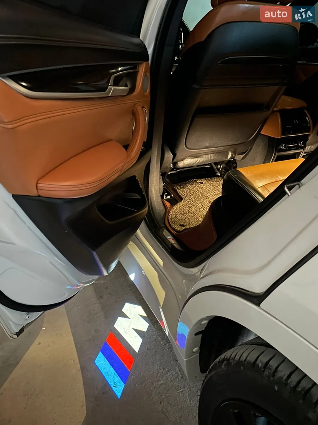 2015 BMW X6 - мініатюра 21
