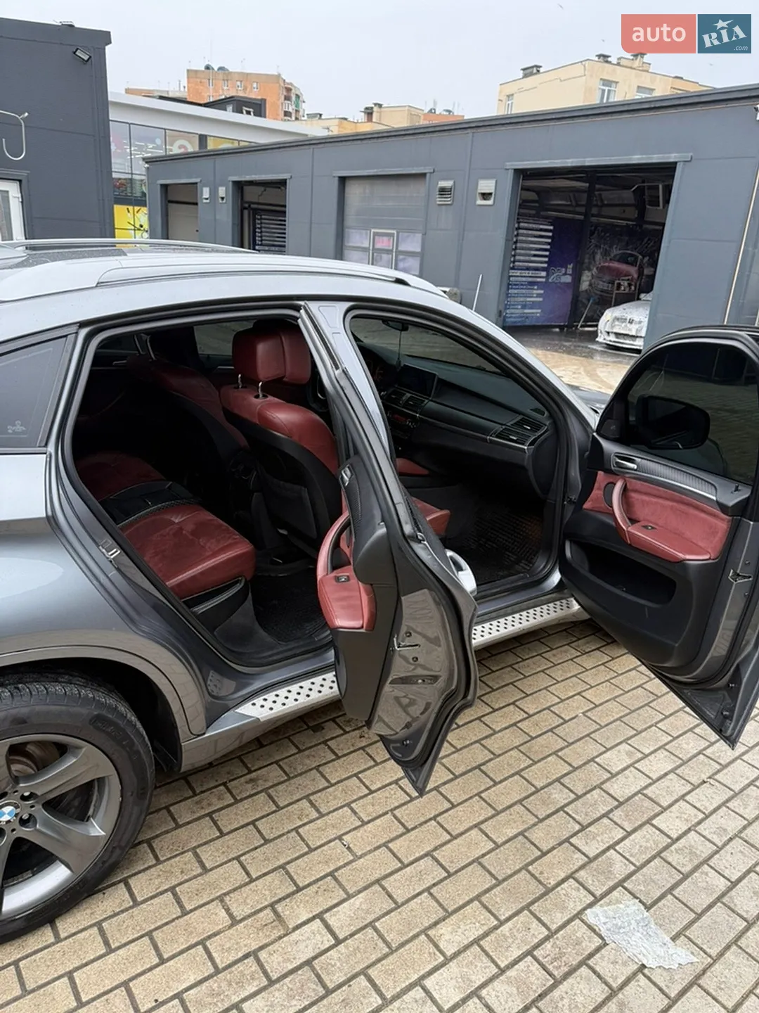 2010 BMW X6 - мініатюра 9