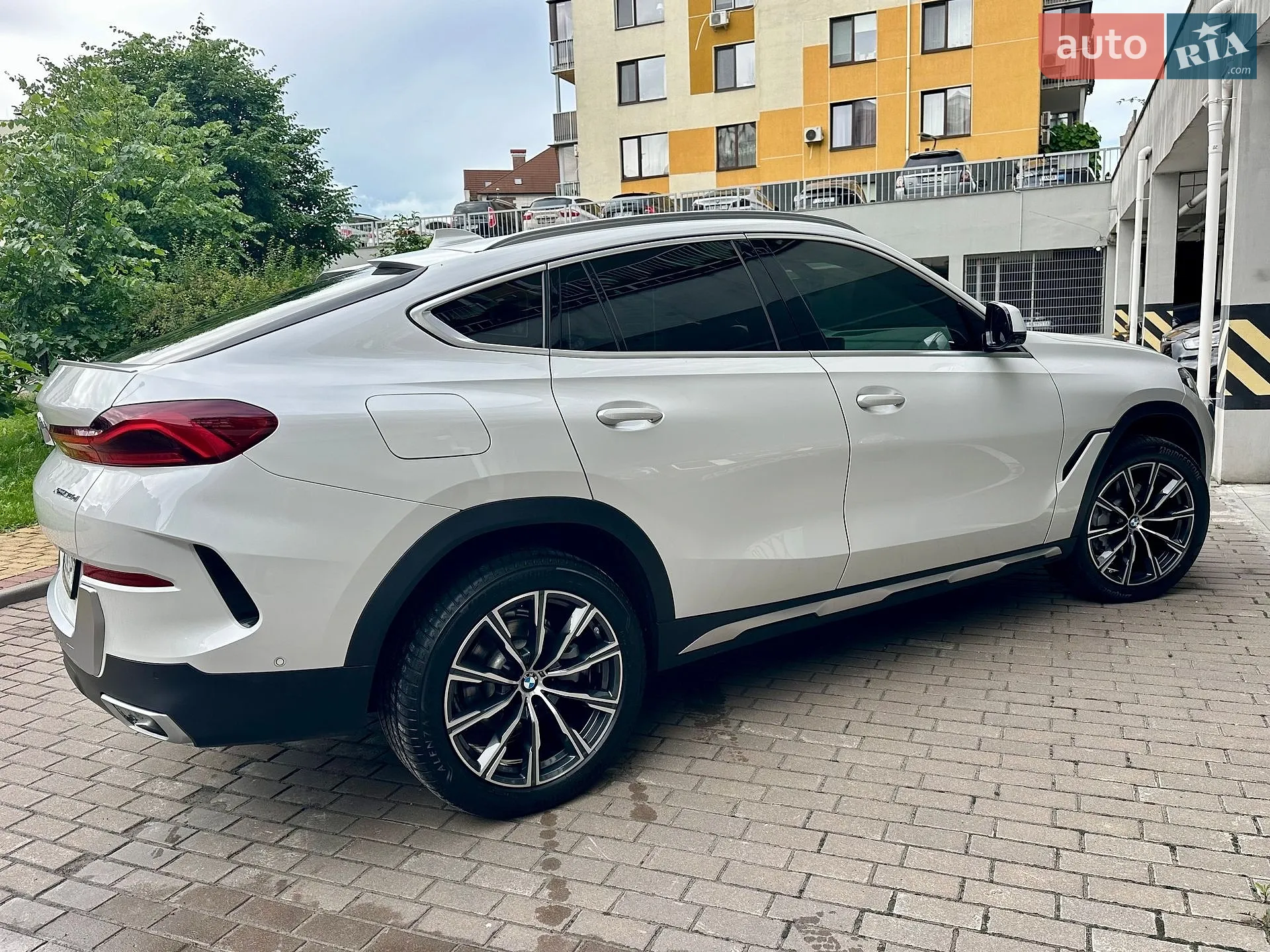 2019 BMW X6 - мініатюра 2