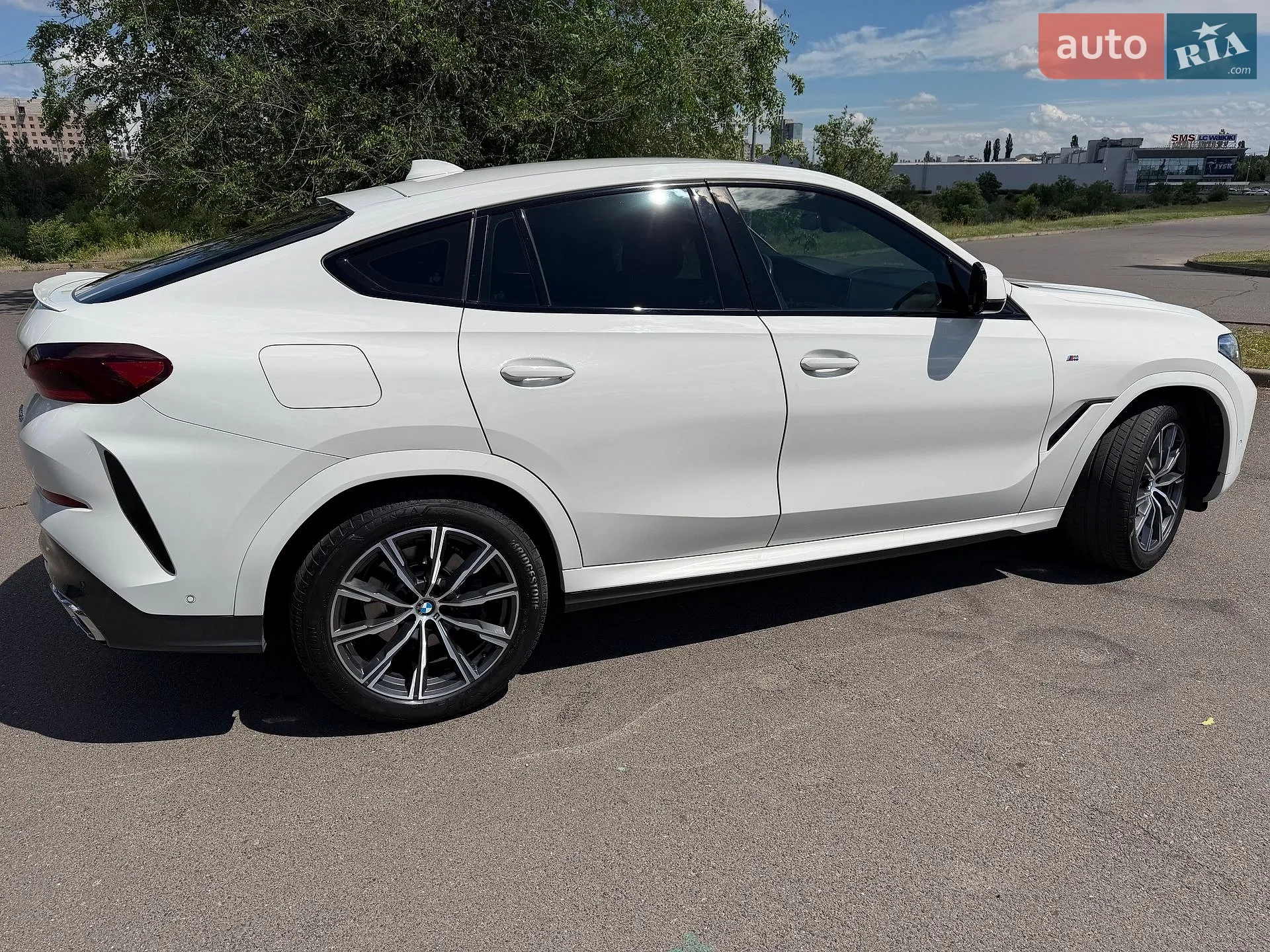 2022 BMW X6 - мініатюра 3