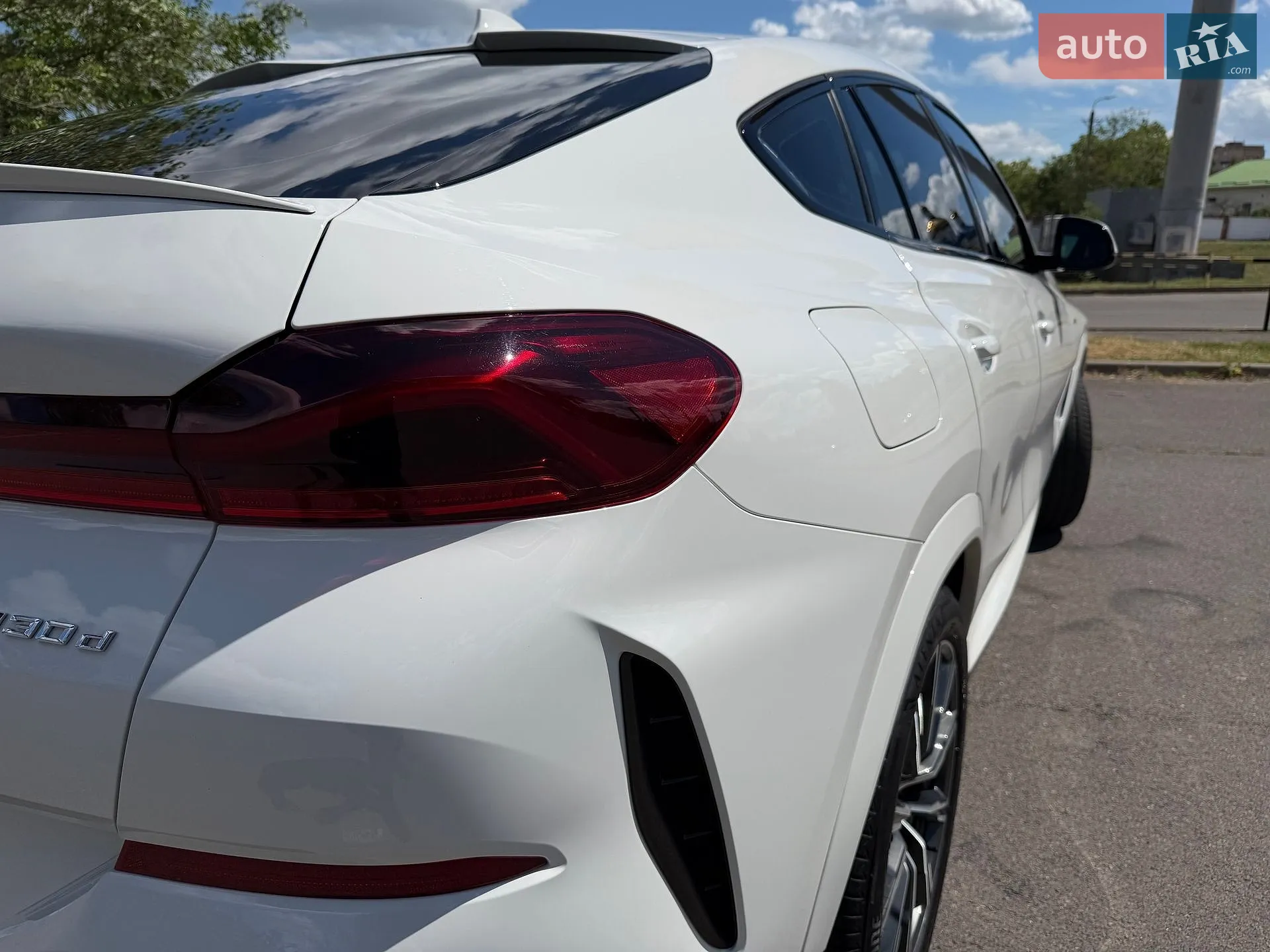 2022 BMW X6 - мініатюра 23