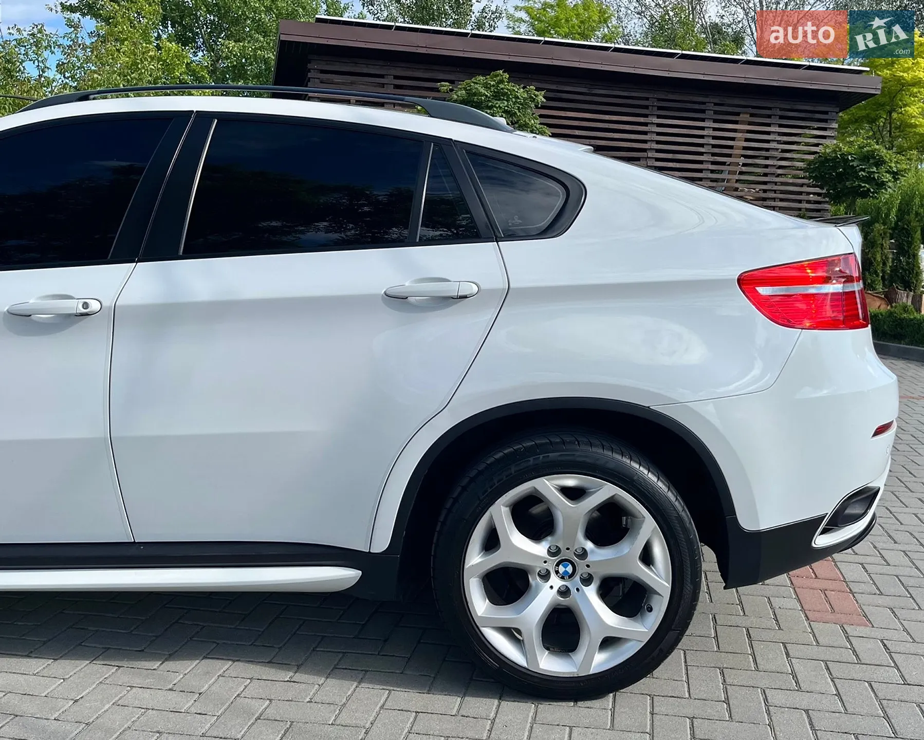 2010 BMW X6 - мініатюра 39