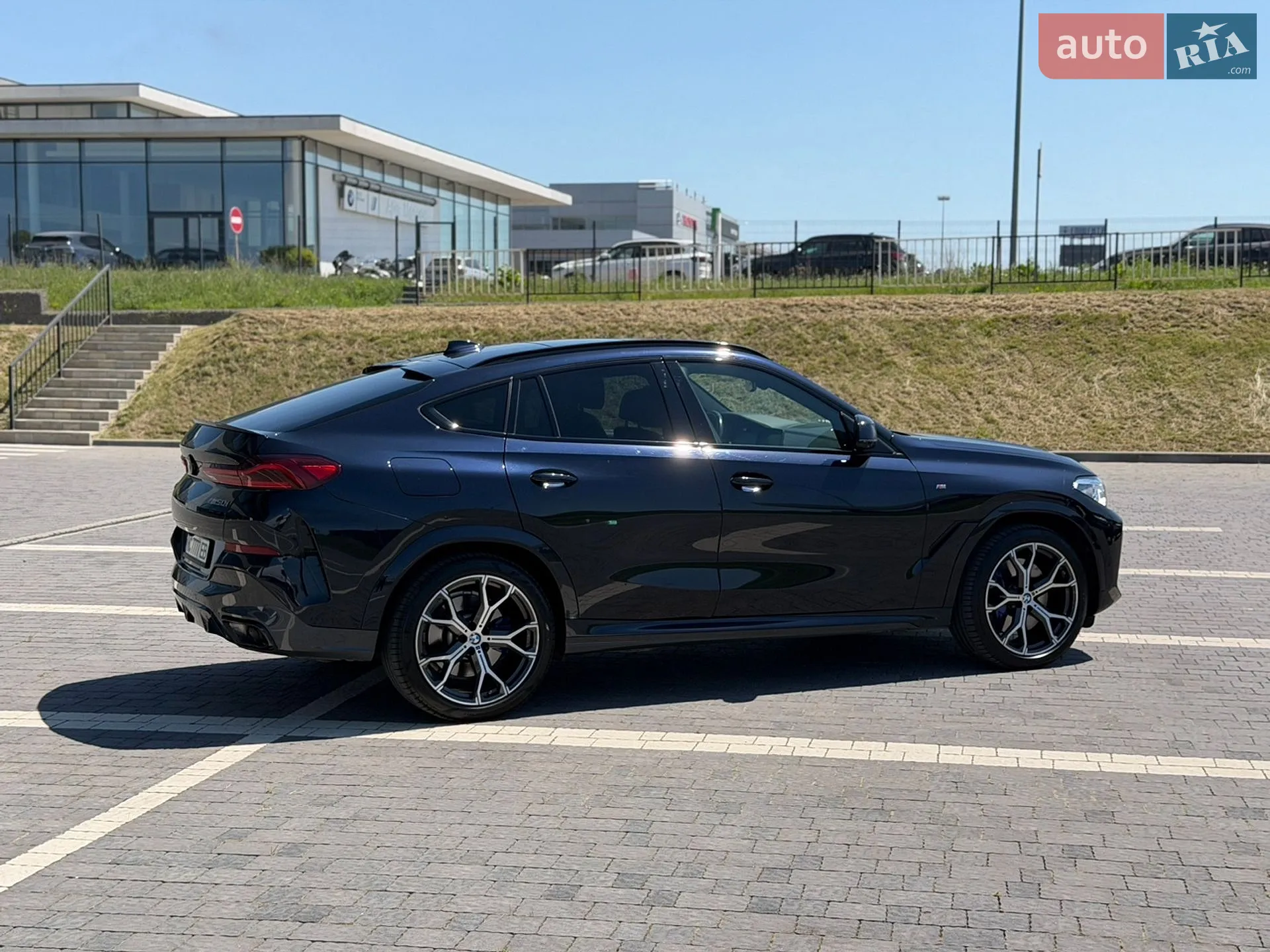 2021 BMW X6 - мініатюра 6