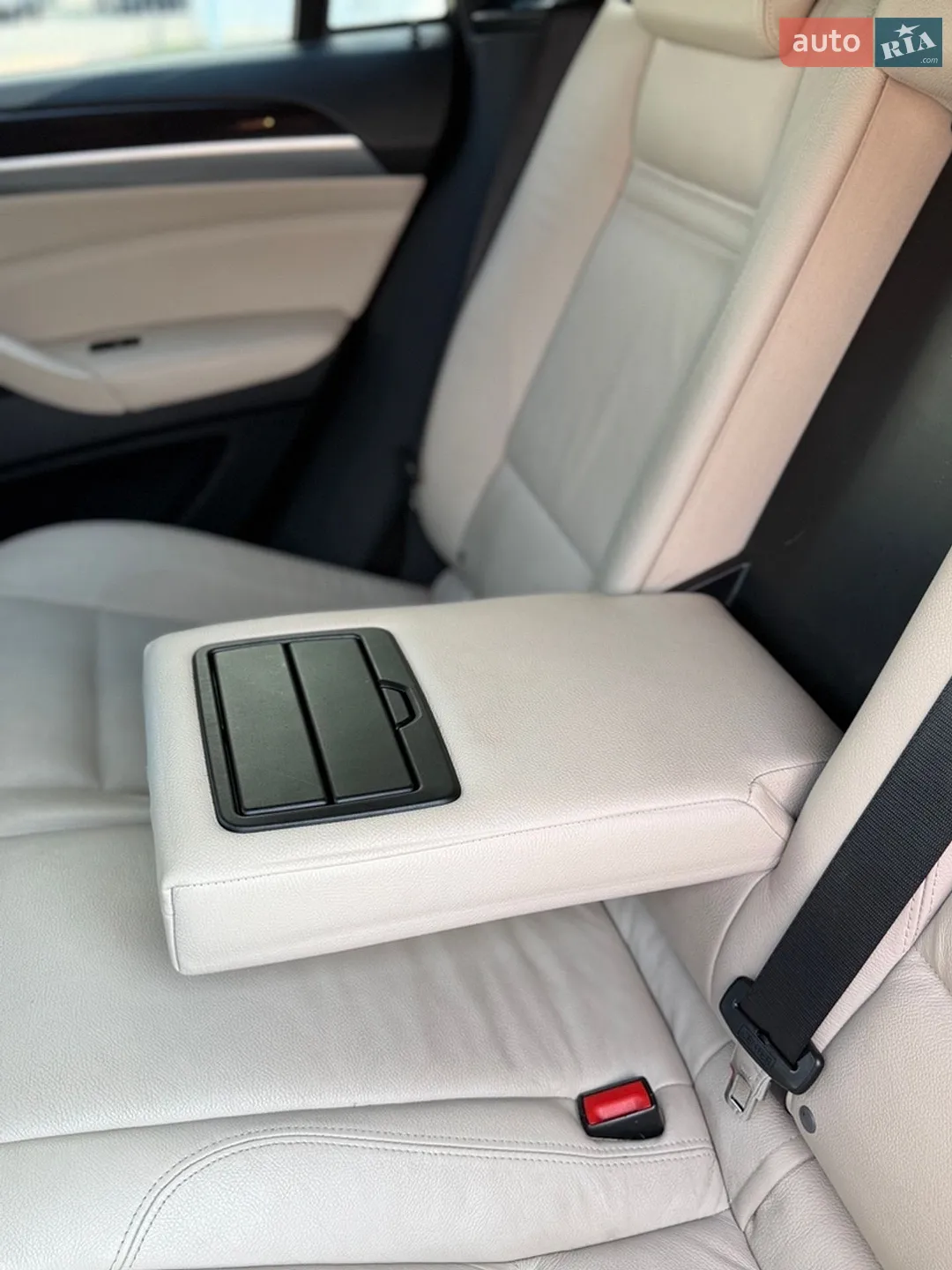 BMW X6 2012 VIN WBAFG210X0L948398 фото оголошення 48 з 52