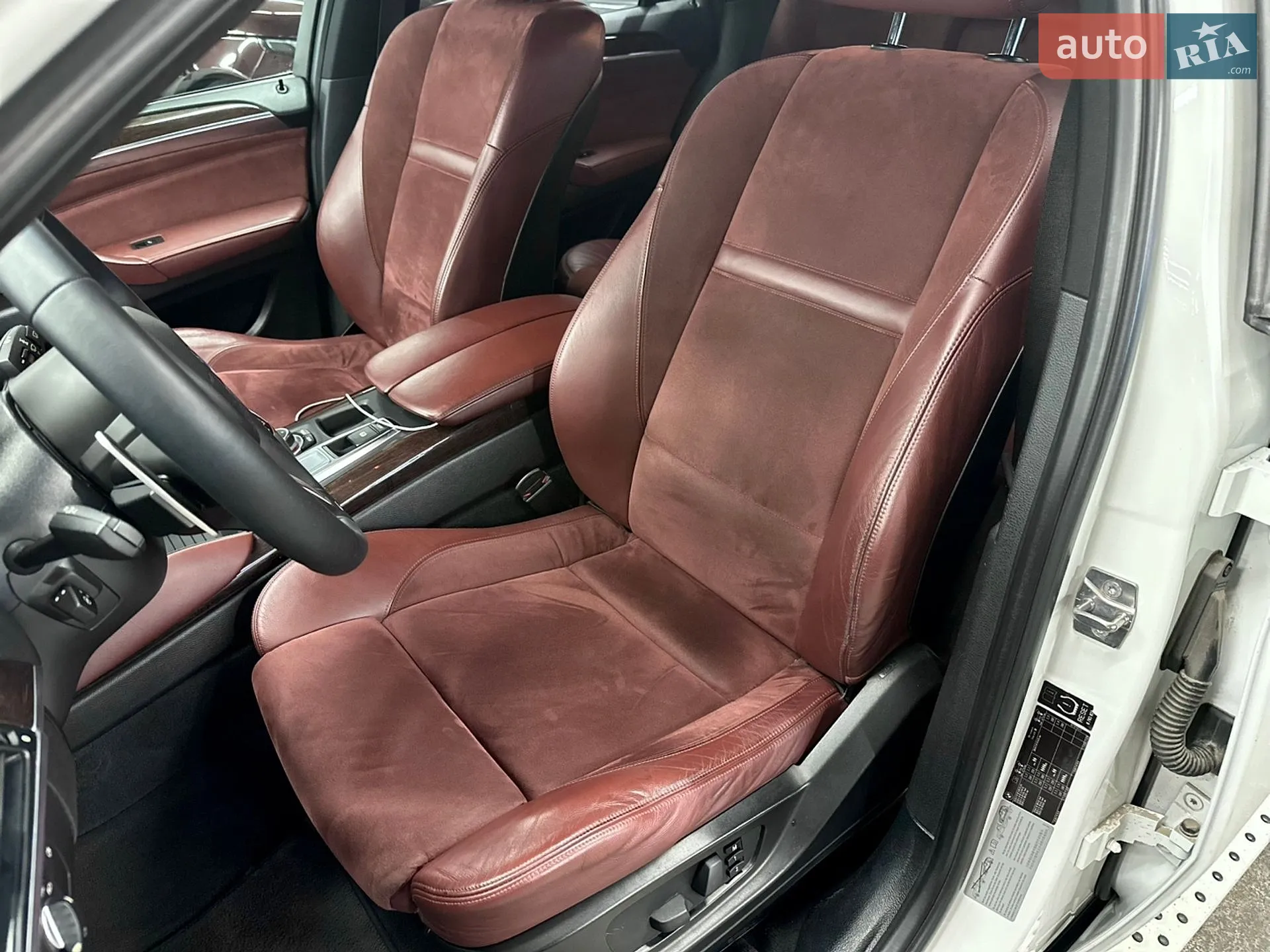 2010 BMW X6 - мініатюра 9