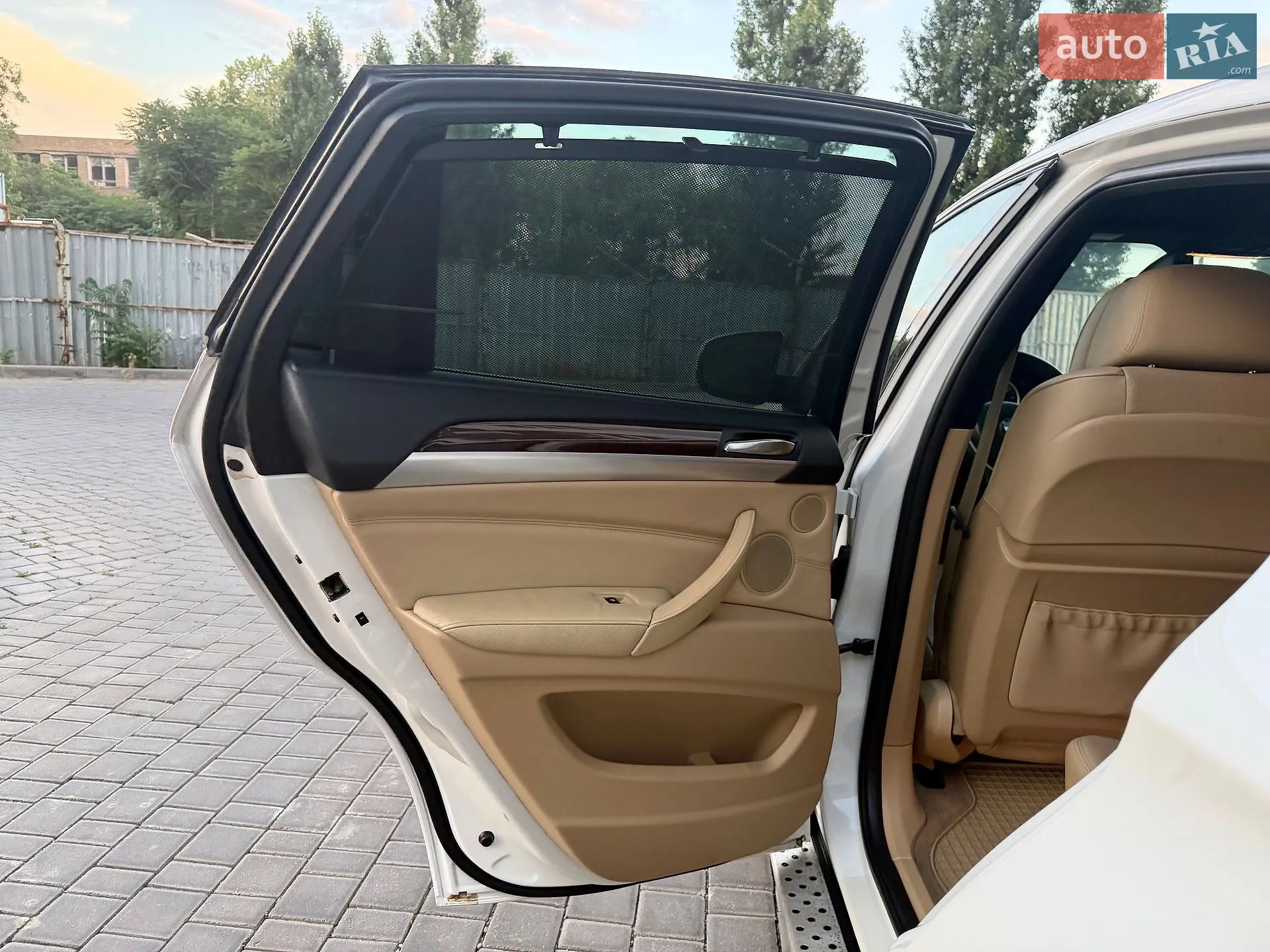 2010 BMW X6 - мініатюра 81