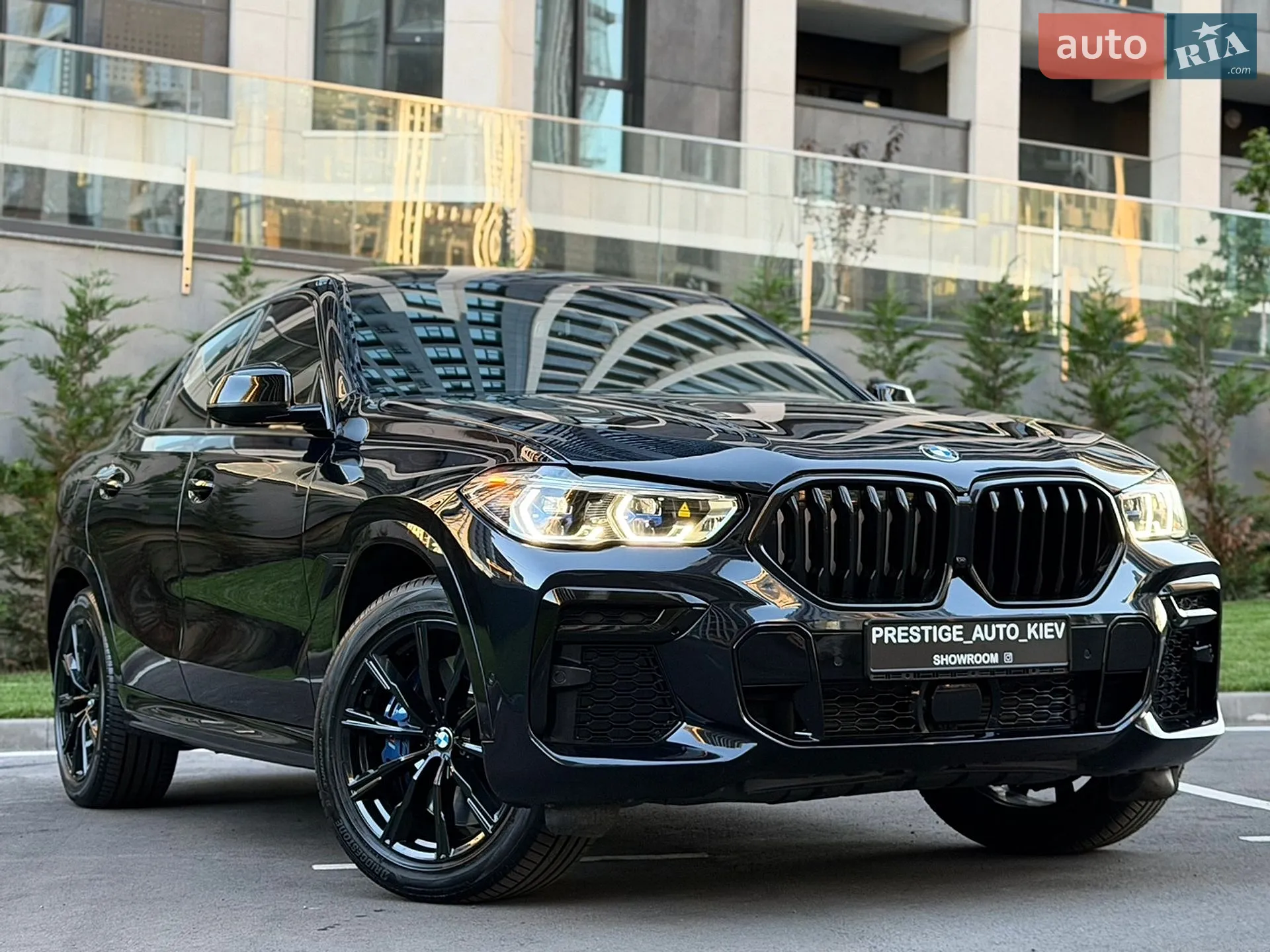 2021 BMW X6 - мініатюра 3