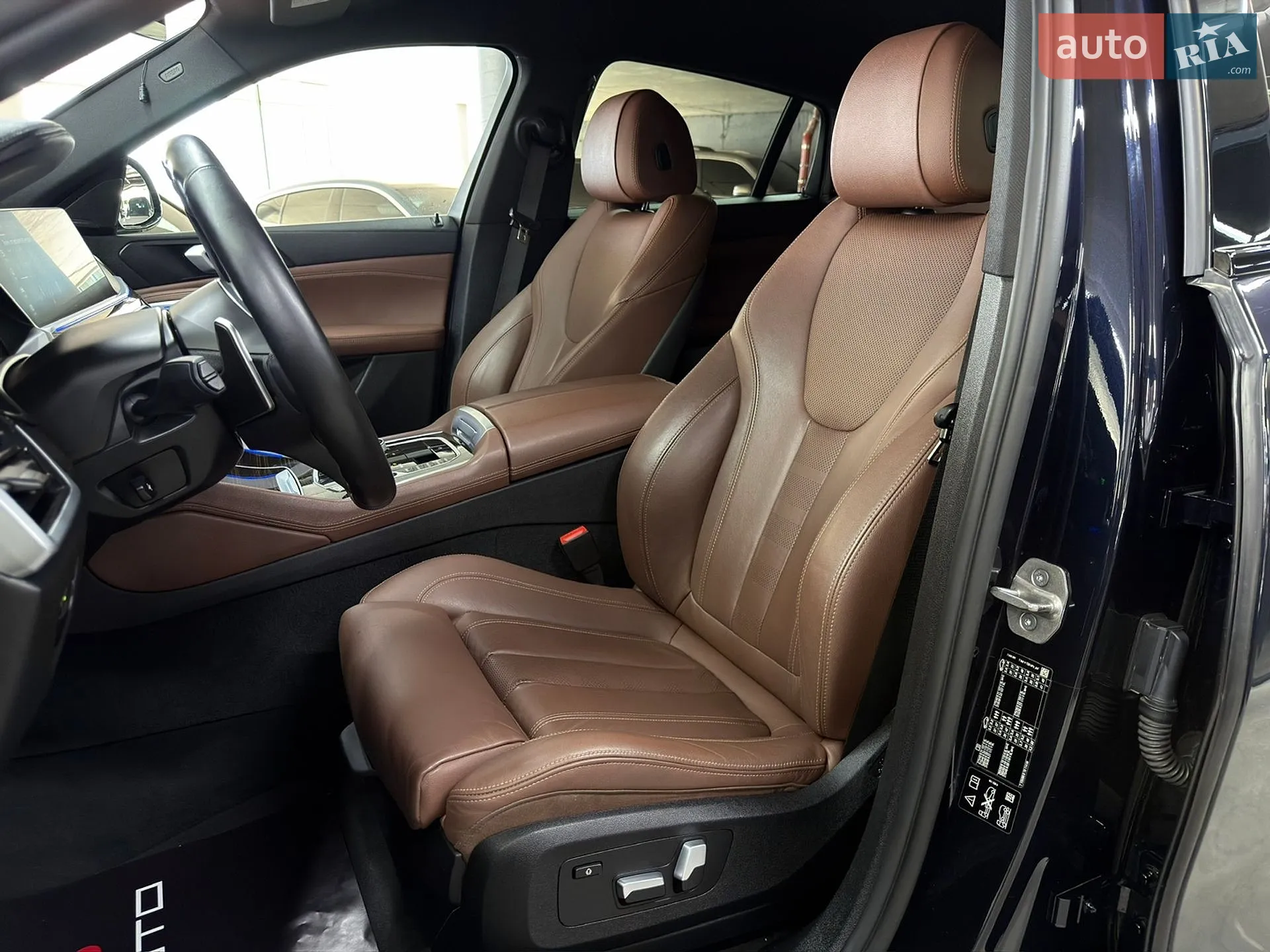 2021 BMW X6 - мініатюра 20