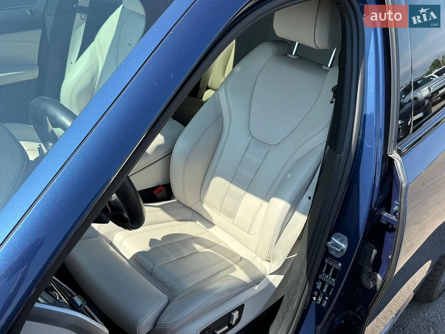 2021 BMW X6 - мініатюра 17