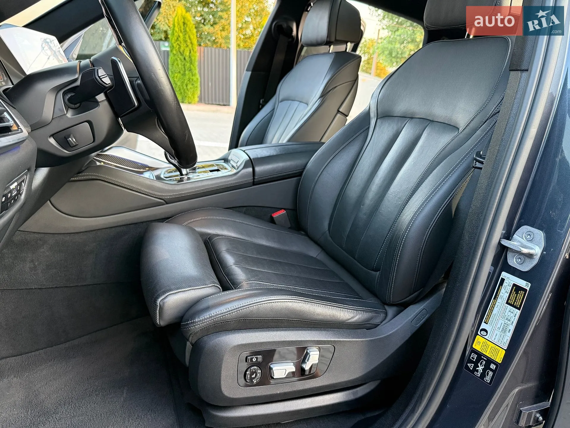 2021 BMW X6 - мініатюра 41