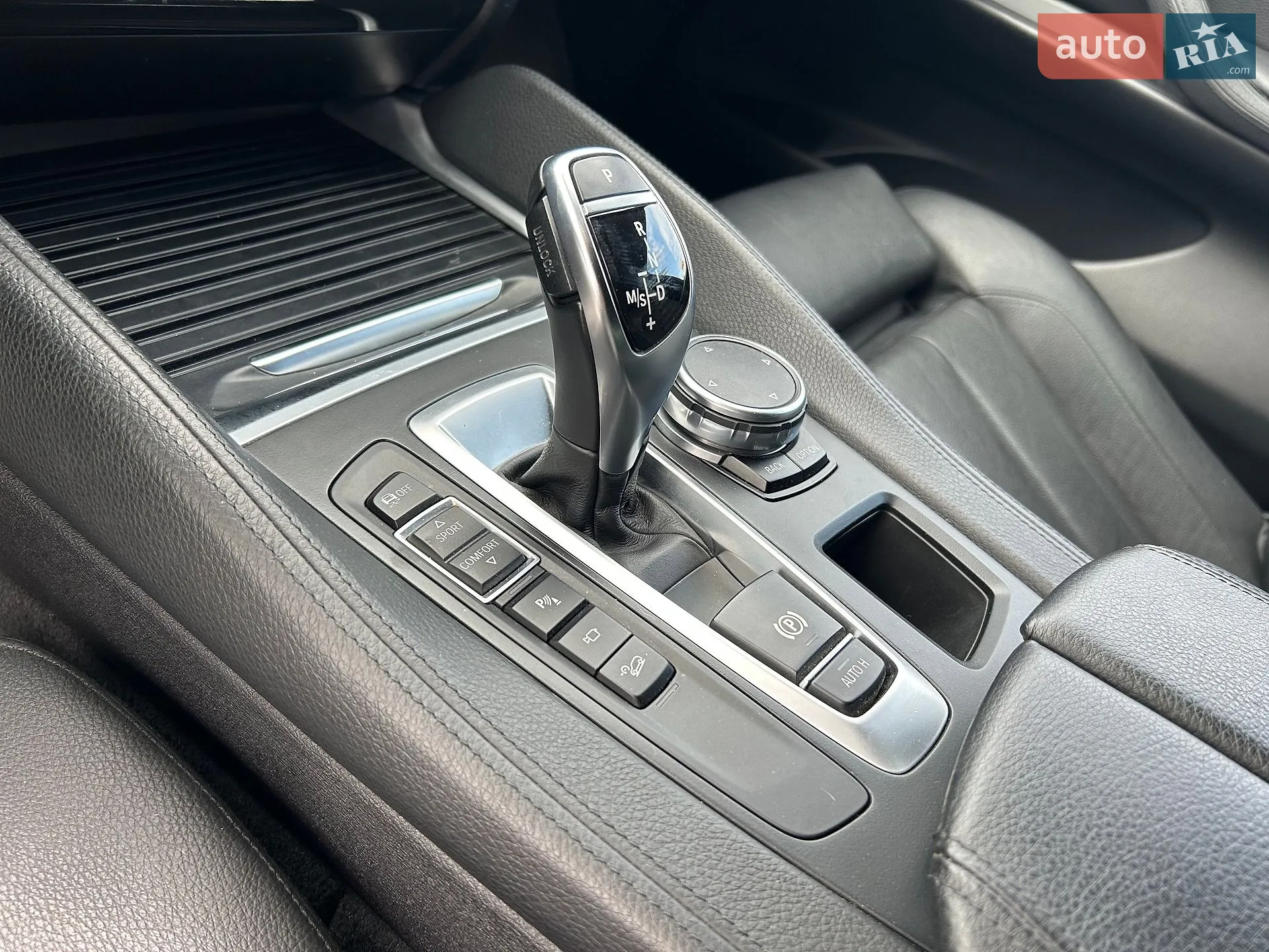 2015 BMW X6 - мініатюра 18
