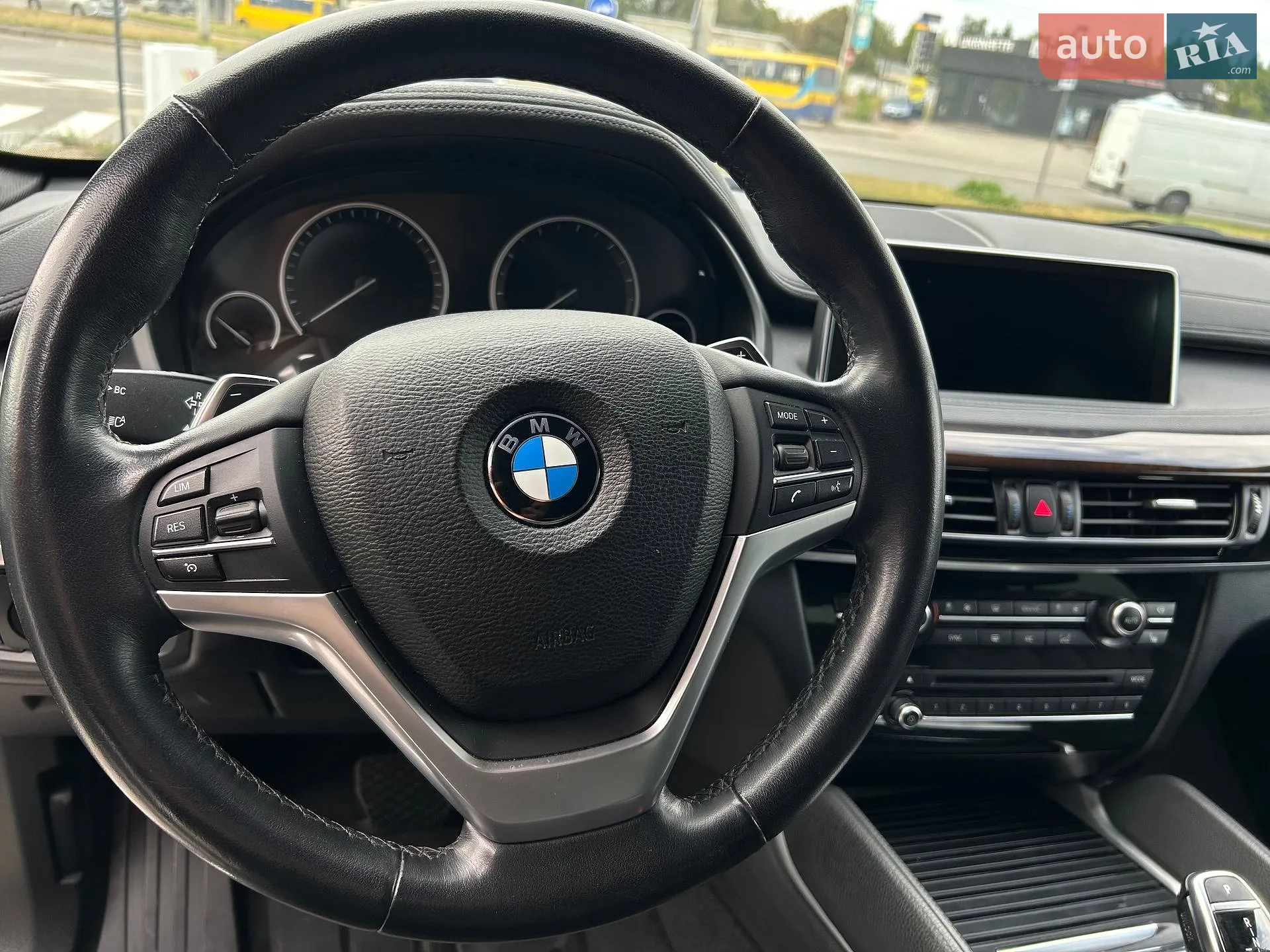 2015 BMW X6 - мініатюра 21
