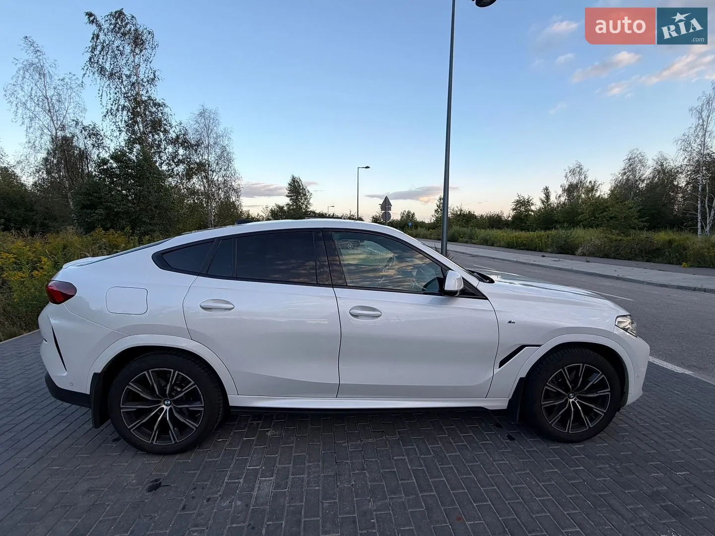 2022 BMW X6 - мініатюра 13