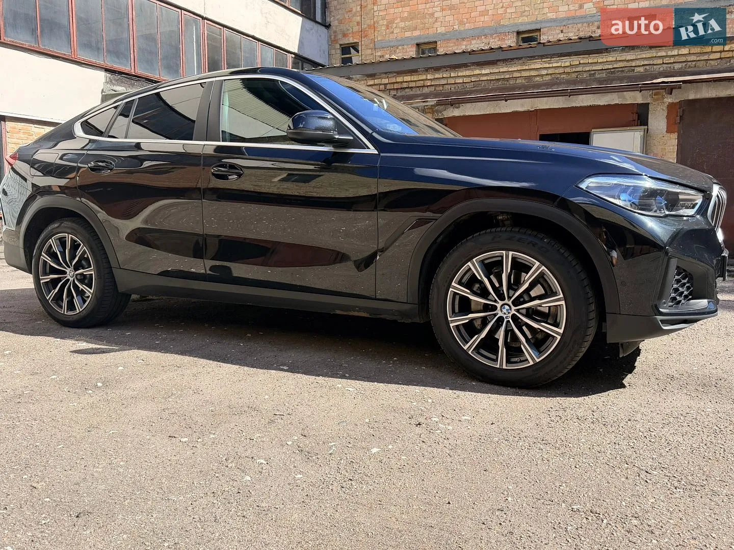 2022 BMW X6 - мініатюра 5