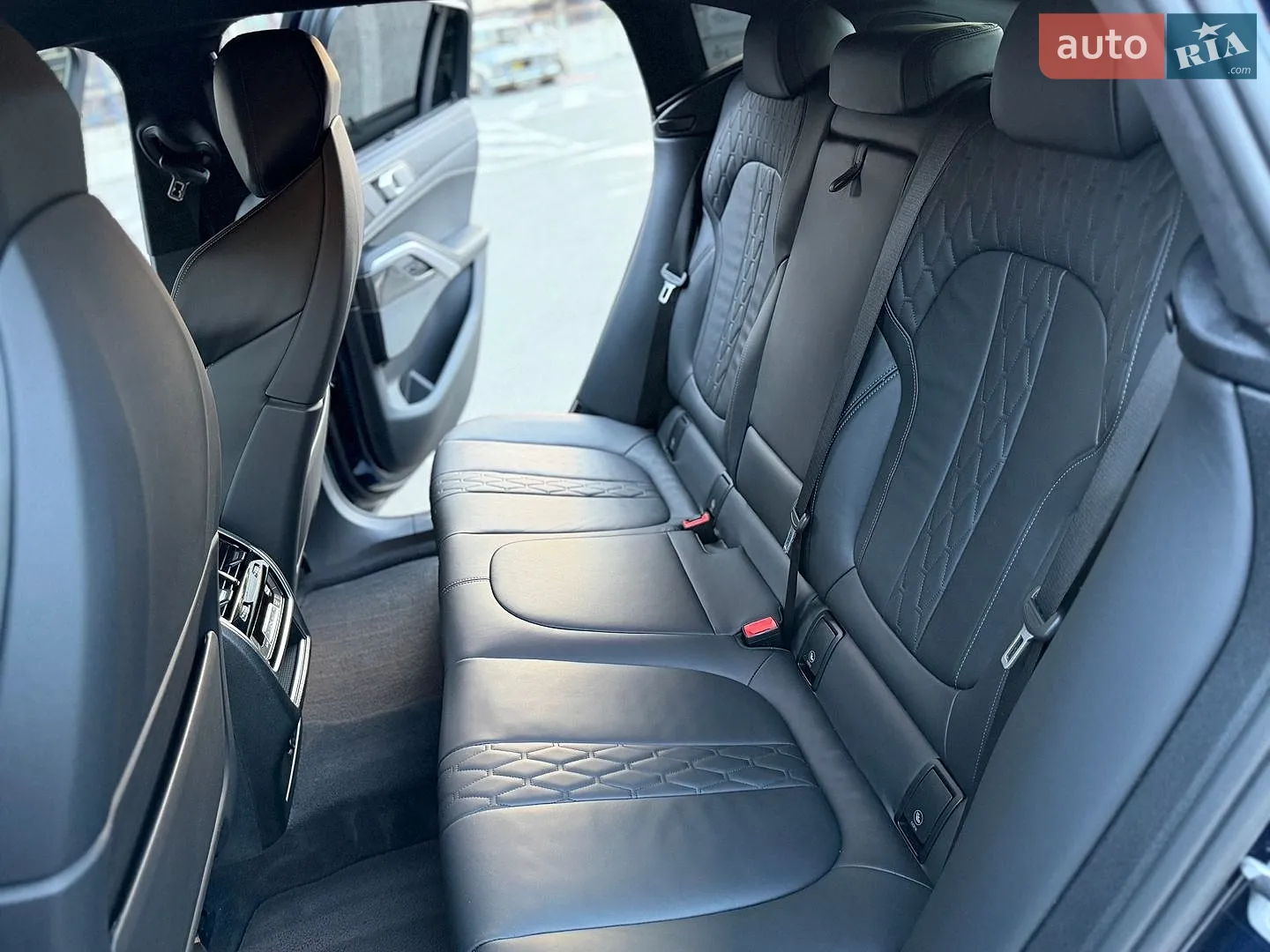 2021 BMW X6 - мініатюра 37