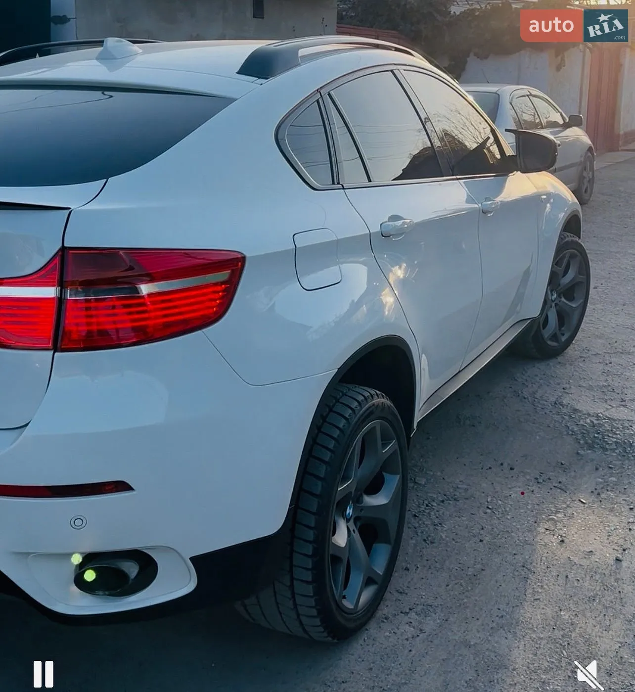 2011 BMW X6 - мініатюра 3