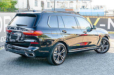 Внедорожник / Кроссовер BMW X7 2020 в 