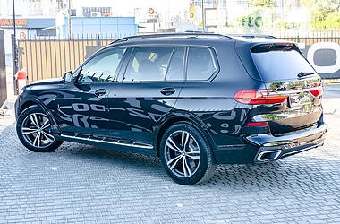 Внедорожник / Кроссовер BMW X7 2020 в 
