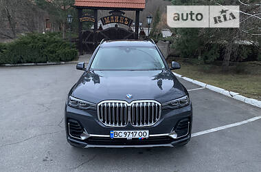 Позашляховик / Кросовер BMW X7 2020 в 