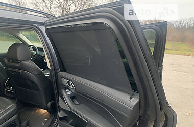 Позашляховик / Кросовер BMW X7 2020 в 