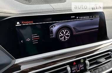 Позашляховик / Кросовер BMW X7 2019 в 