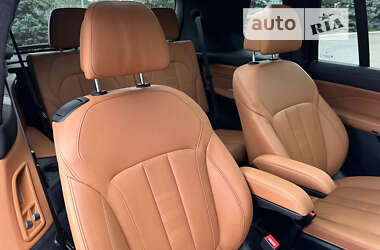 Позашляховик / Кросовер BMW X7 2020 в 