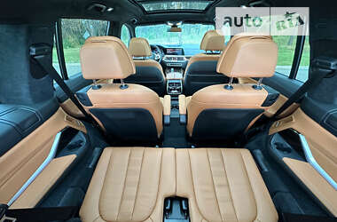 Позашляховик / Кросовер BMW X7 2020 в 
