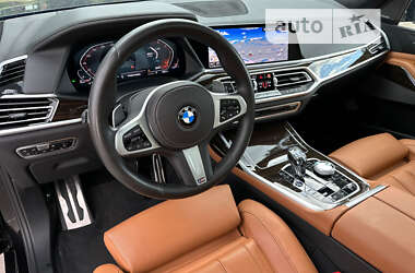 Позашляховик / Кросовер BMW X7 2020 в 