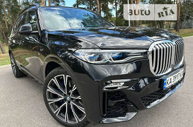 Позашляховик / Кросовер BMW X7 2020 в 