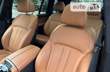 Позашляховик / Кросовер BMW X7 2020 в 