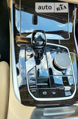Позашляховик / Кросовер BMW X7 2019 в 