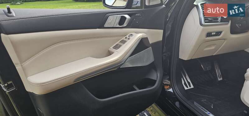 Внедорожник / Кроссовер BMW X7 2020 в Житомире