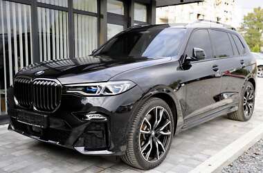 Позашляховик / Кросовер BMW X7 2022 в 