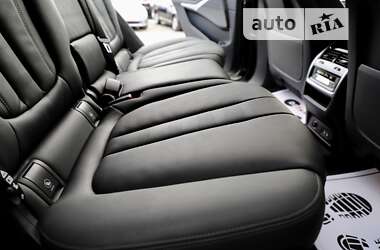 Позашляховик / Кросовер BMW X7 2022 в 