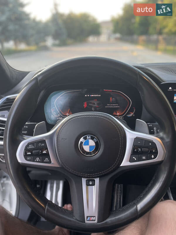 Внедорожник / Кроссовер BMW X7 2019 в Новомосковске