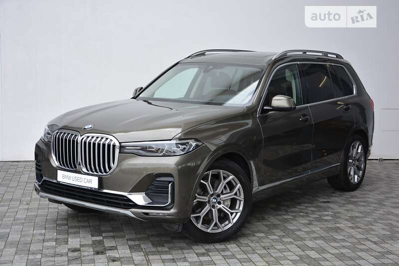 BMW X7 2021