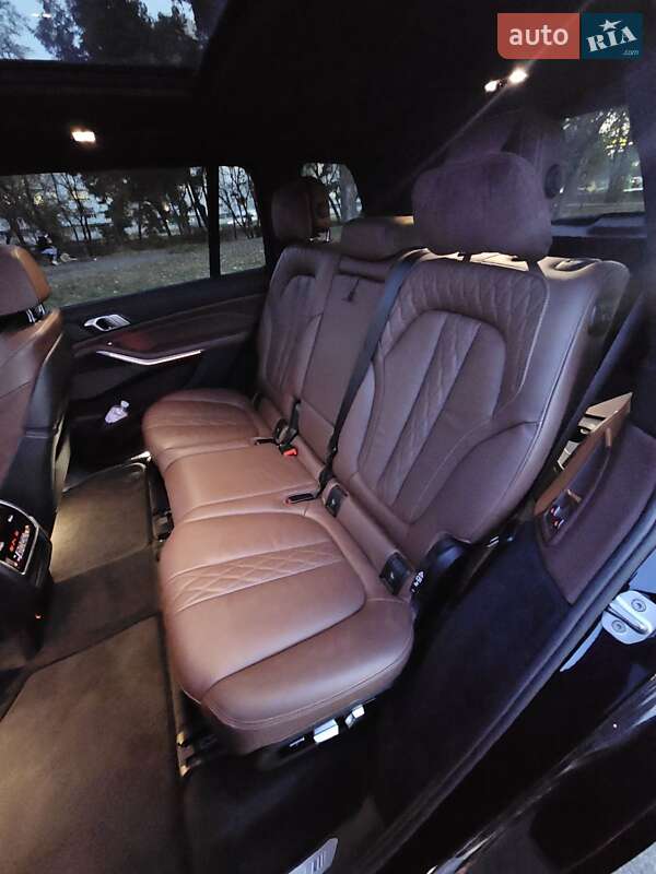 Позашляховик / Кросовер BMW X7 2020 в Києві фото 19 Позашляховик / Кросовер BMW X7 2020 в Києві