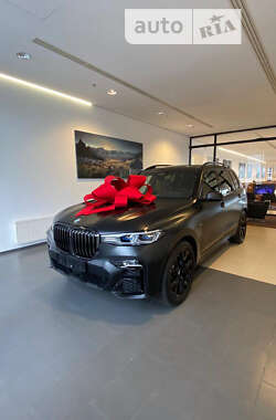 Внедорожник / Кроссовер BMW X7 2021 в Киеве
